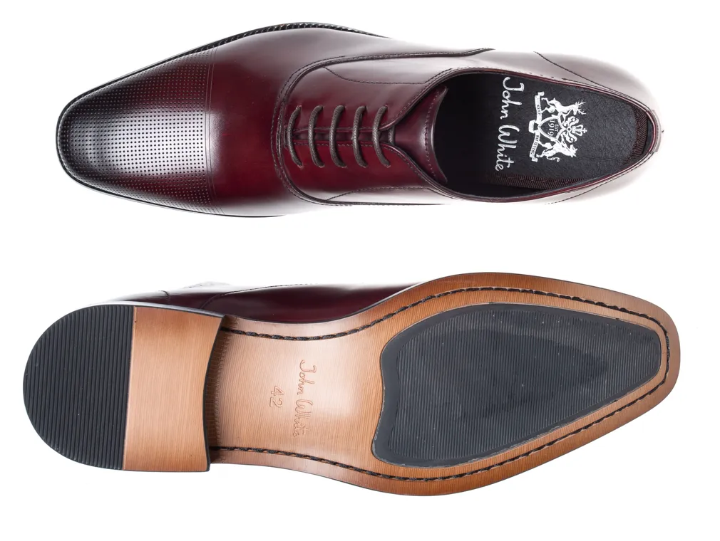 John White Bay Bordo Capped Oxfords