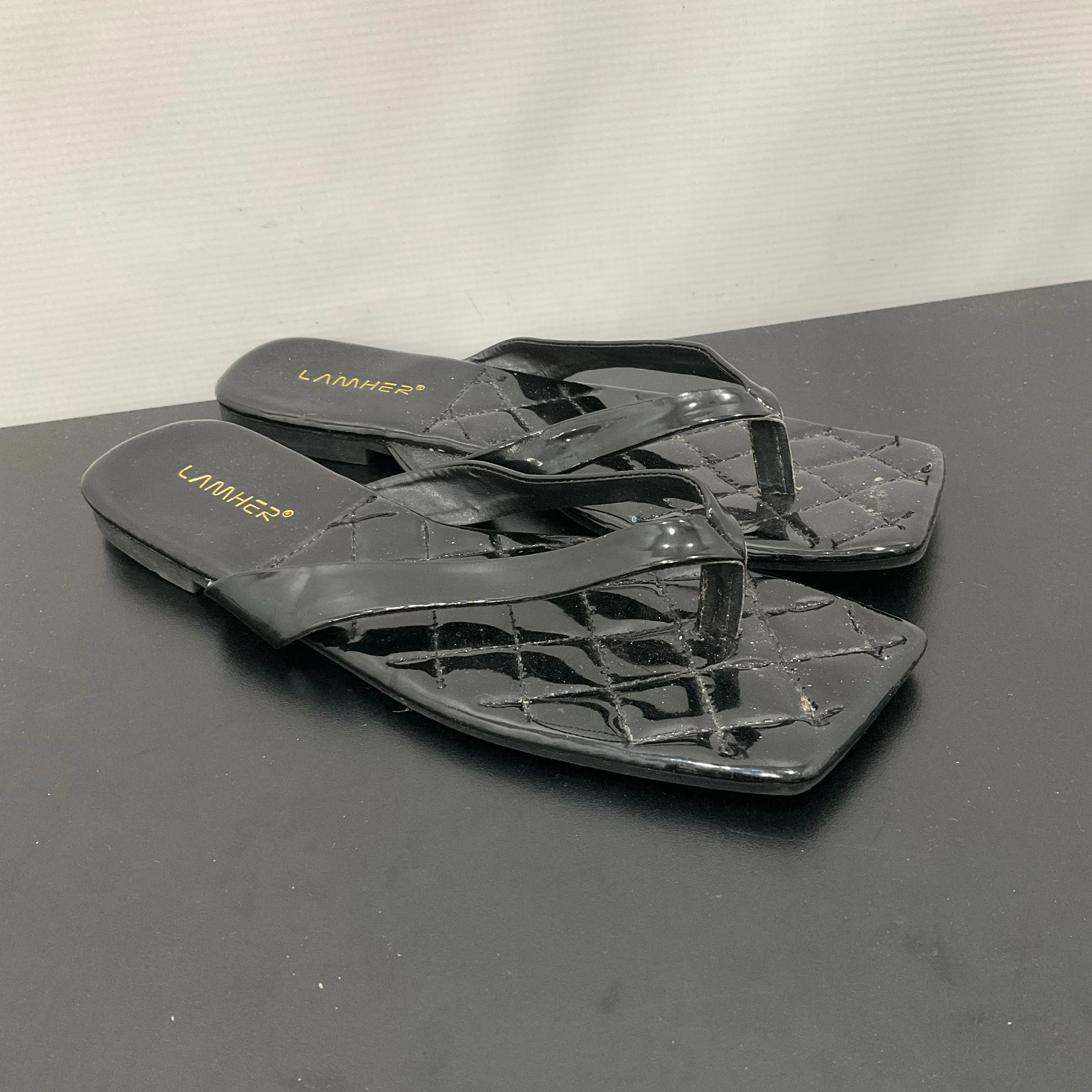 Sandals Flip Flops By Clothes Mentor  Size: 8